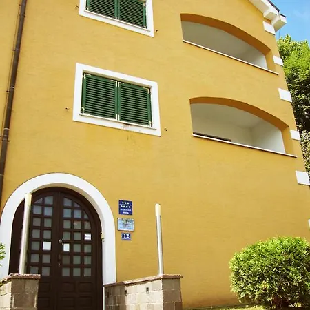 Beller Apartment Icici